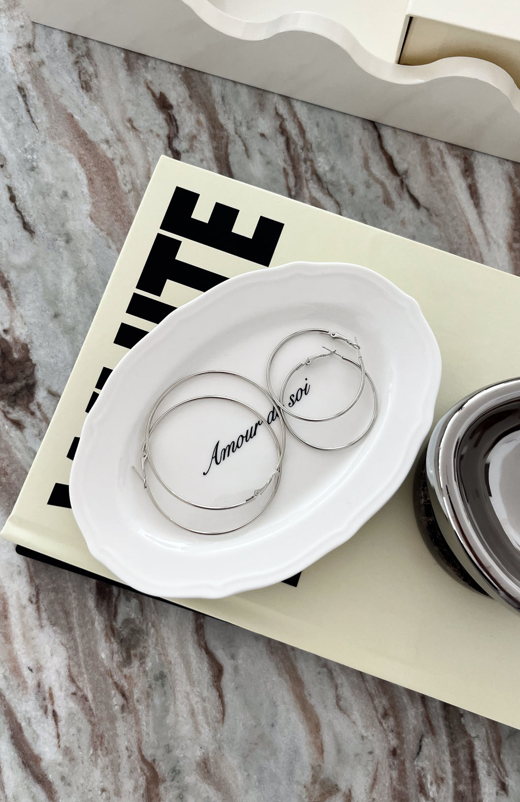 White Fox Tariq Earring Set Silver