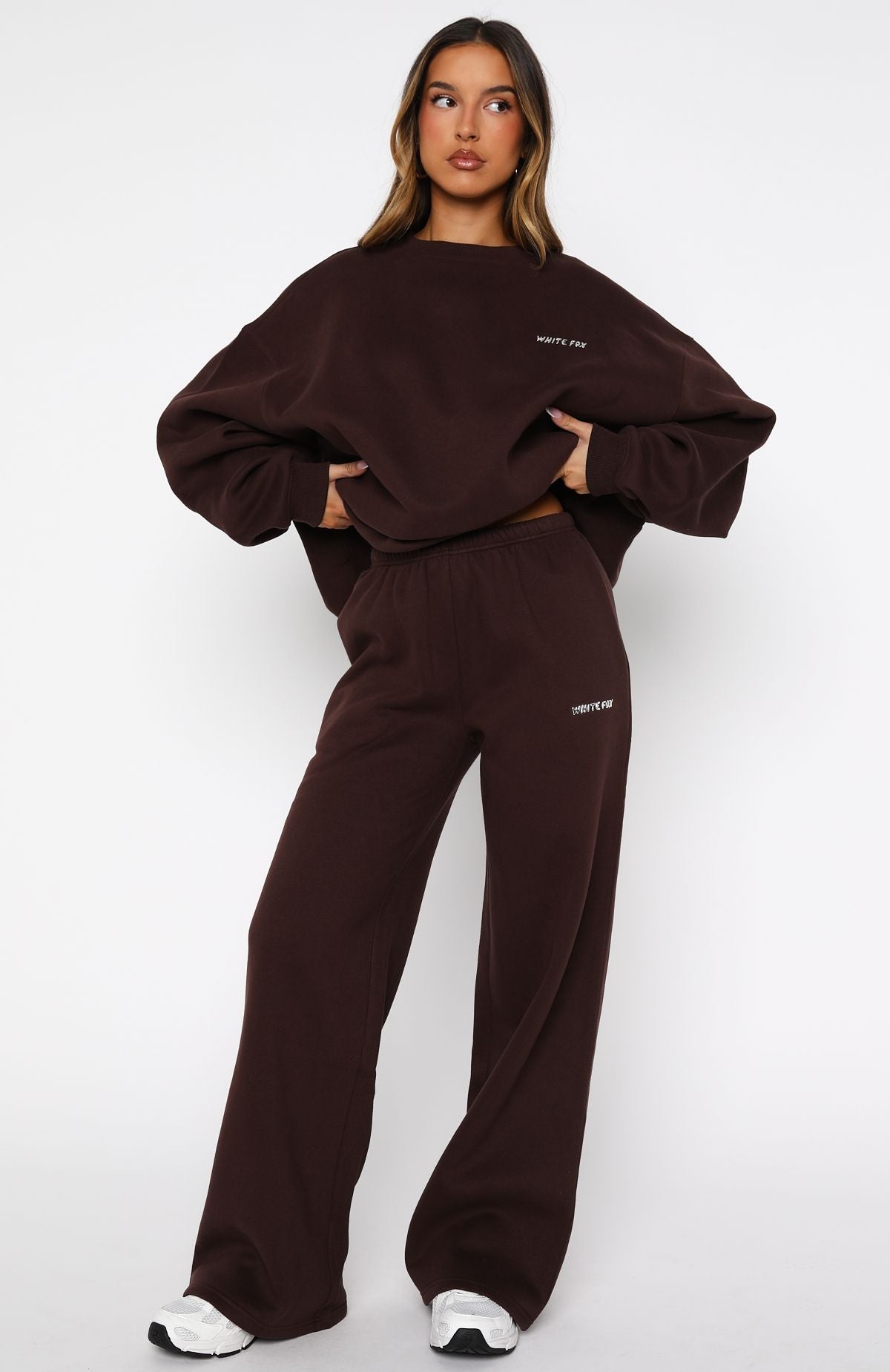 White Fox Test Drive Wide Leg Sweatpants Chocolate