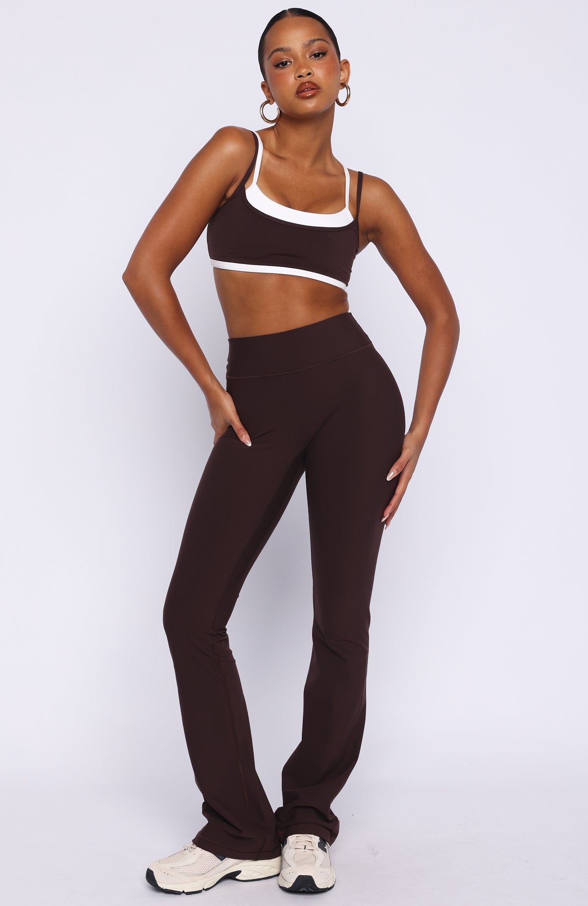 White Fox All The Glory Sports Bra Dark Chocolate/White