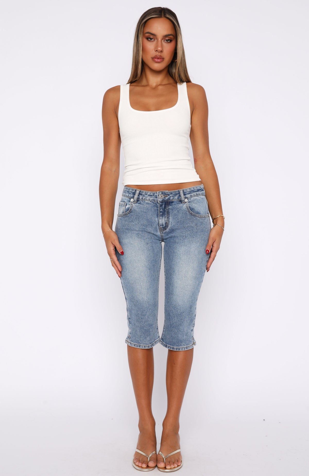 White Fox Annie Low Rise Capri Jeans Vintage Light Blue
