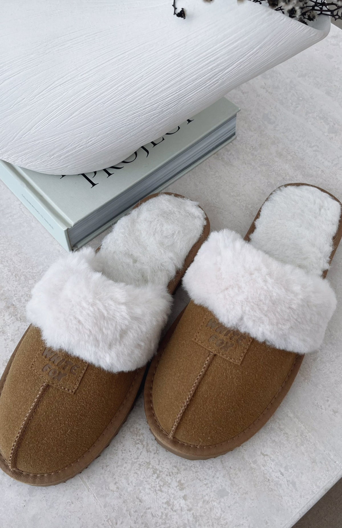 White Fox Grayson Slippers Chestnut