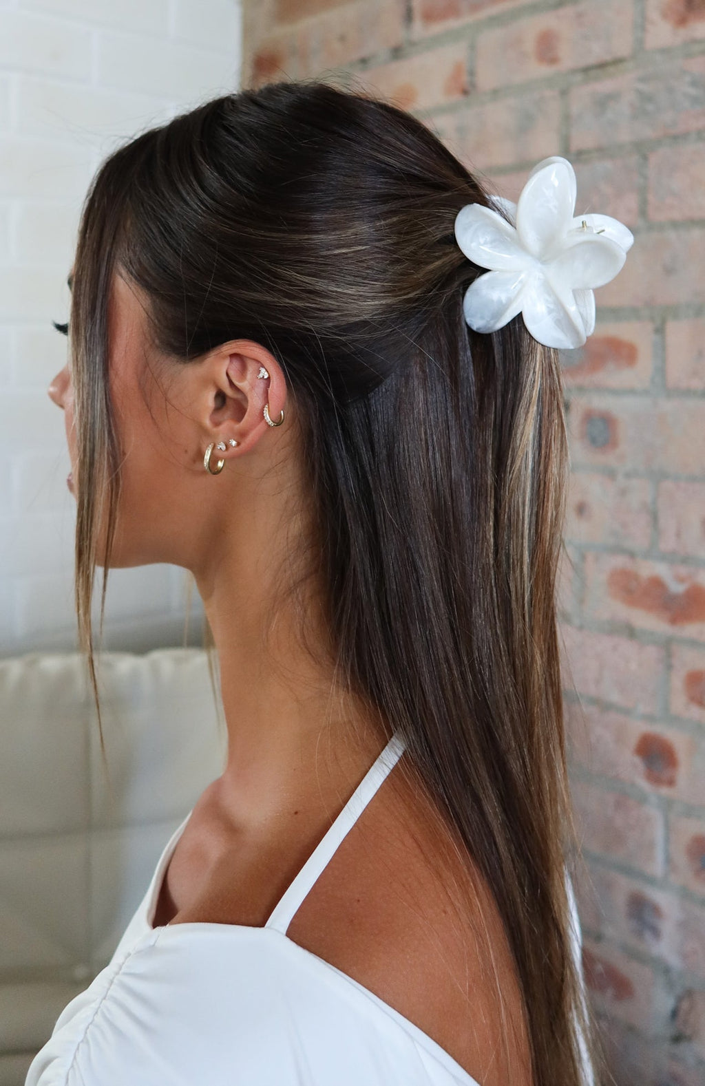 White Fox Floral Charm Hair Clip White Marble