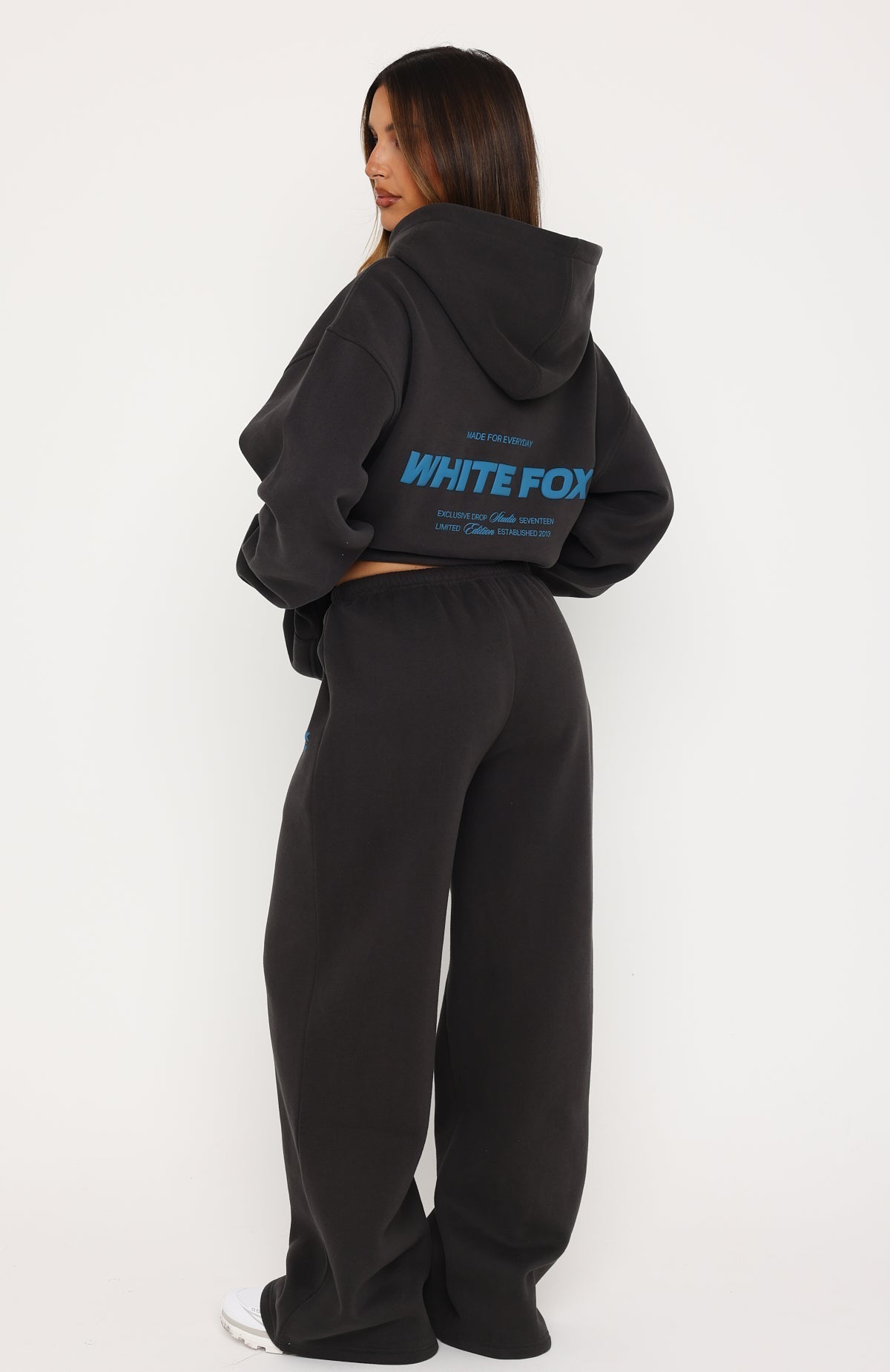 White Fox Studio 17 Tallulah Wide Leg Sweatpants Charcoal