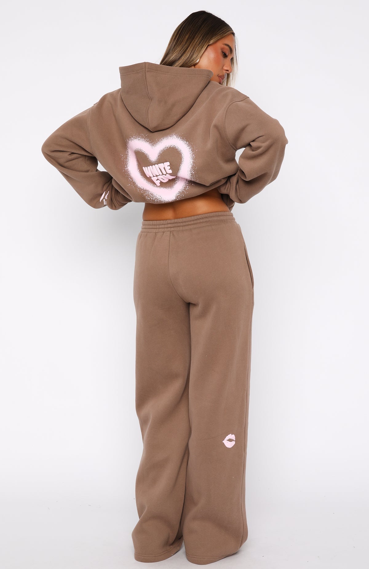 White Fox 11th Street City Girl At Heart Wide Leg Sweatpants Cinnamon Bun