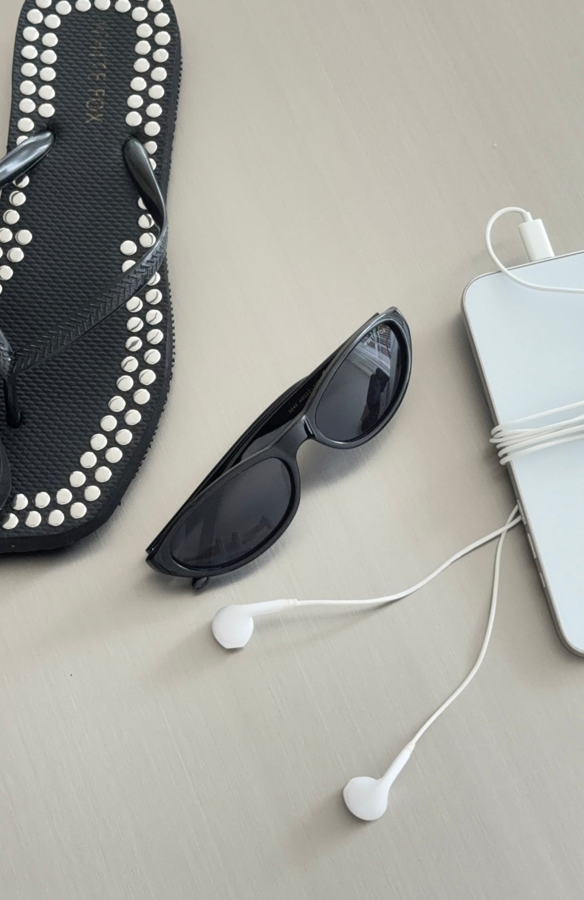 White Fox Mylah Sunglasses Black