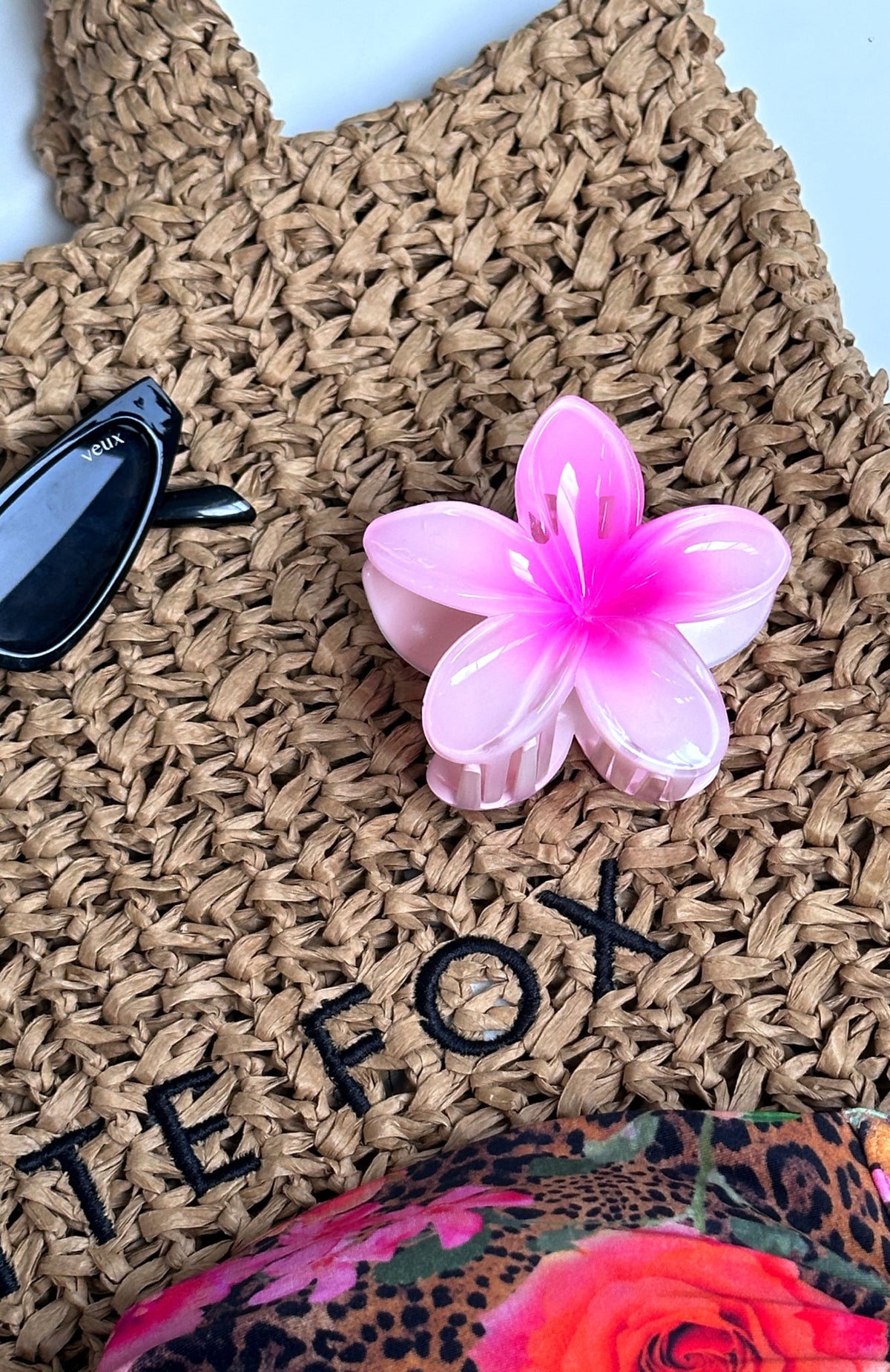 White Fox Floral Charm Hair Clip Pink