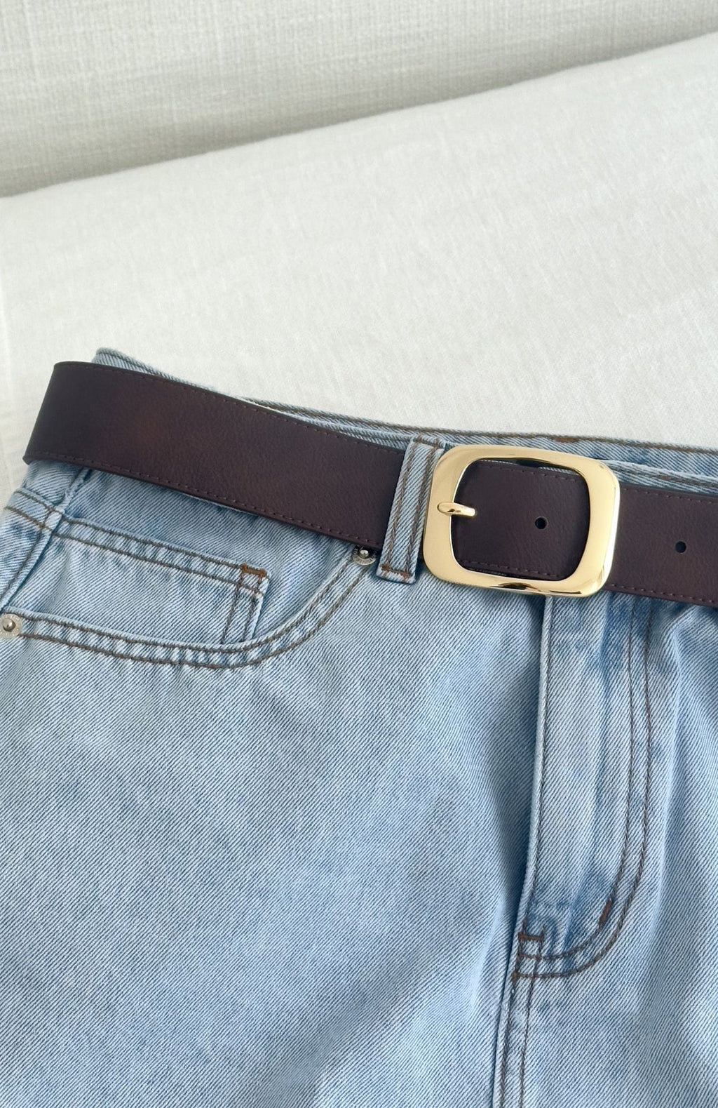 White Fox Reed Belt Chocolate/Gold