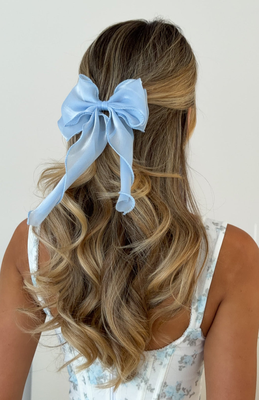 White Fox Karin Hair Clip Light Blue