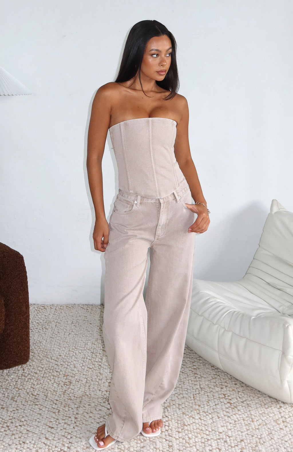 White Fox Kiara Mid Rise Barrel Leg Jeans Sesame Wash