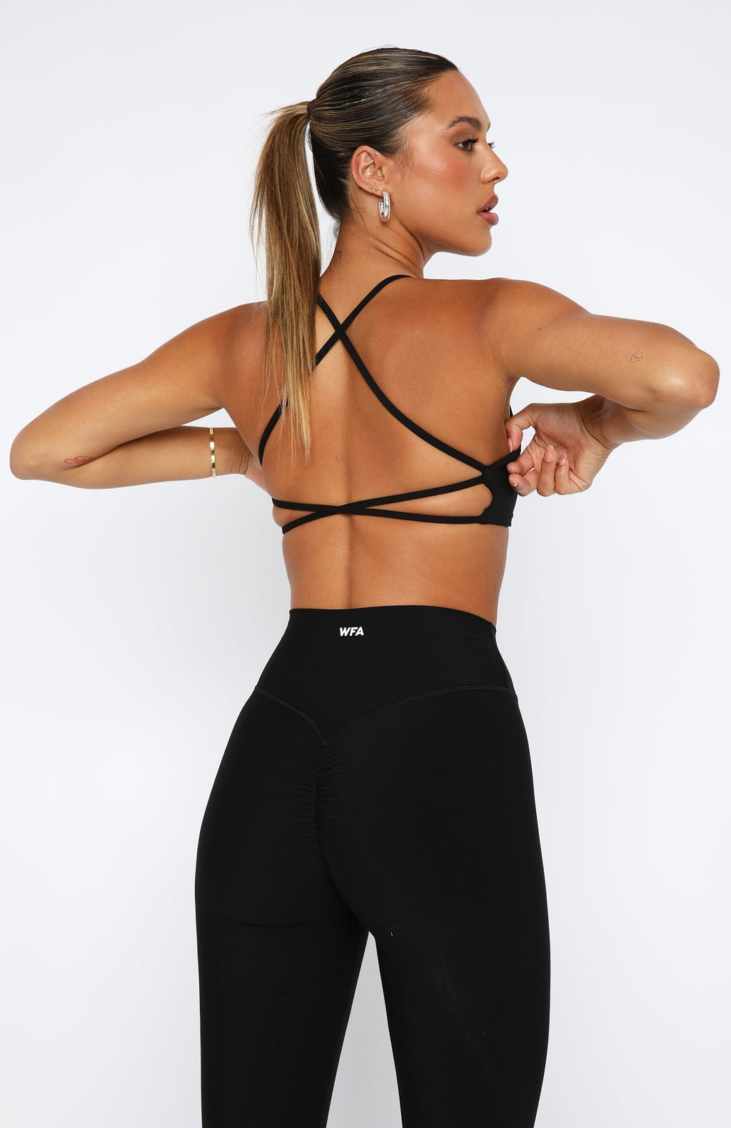 White Fox She's Healthy Sports Crop Black