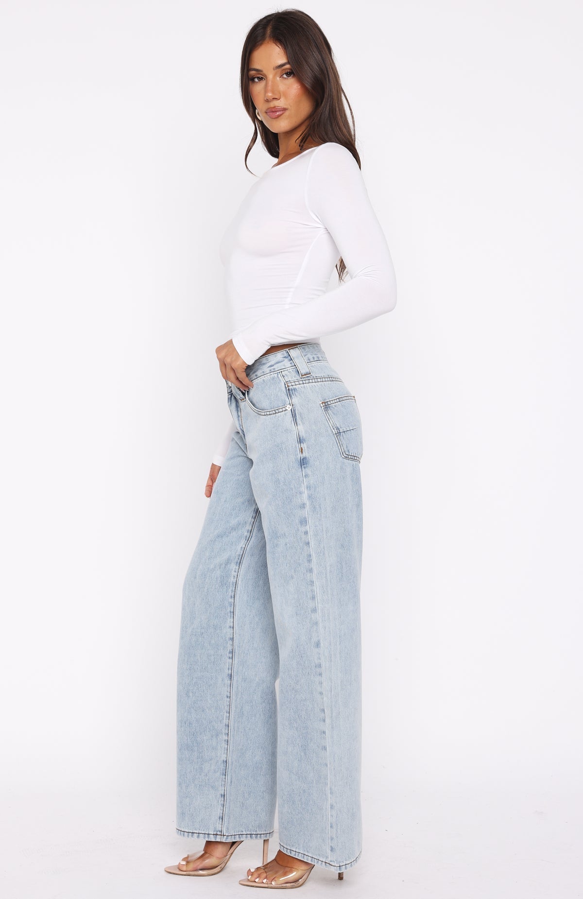 White Fox Clarissa Low Rise Wide Leg Jeans Mid Blue