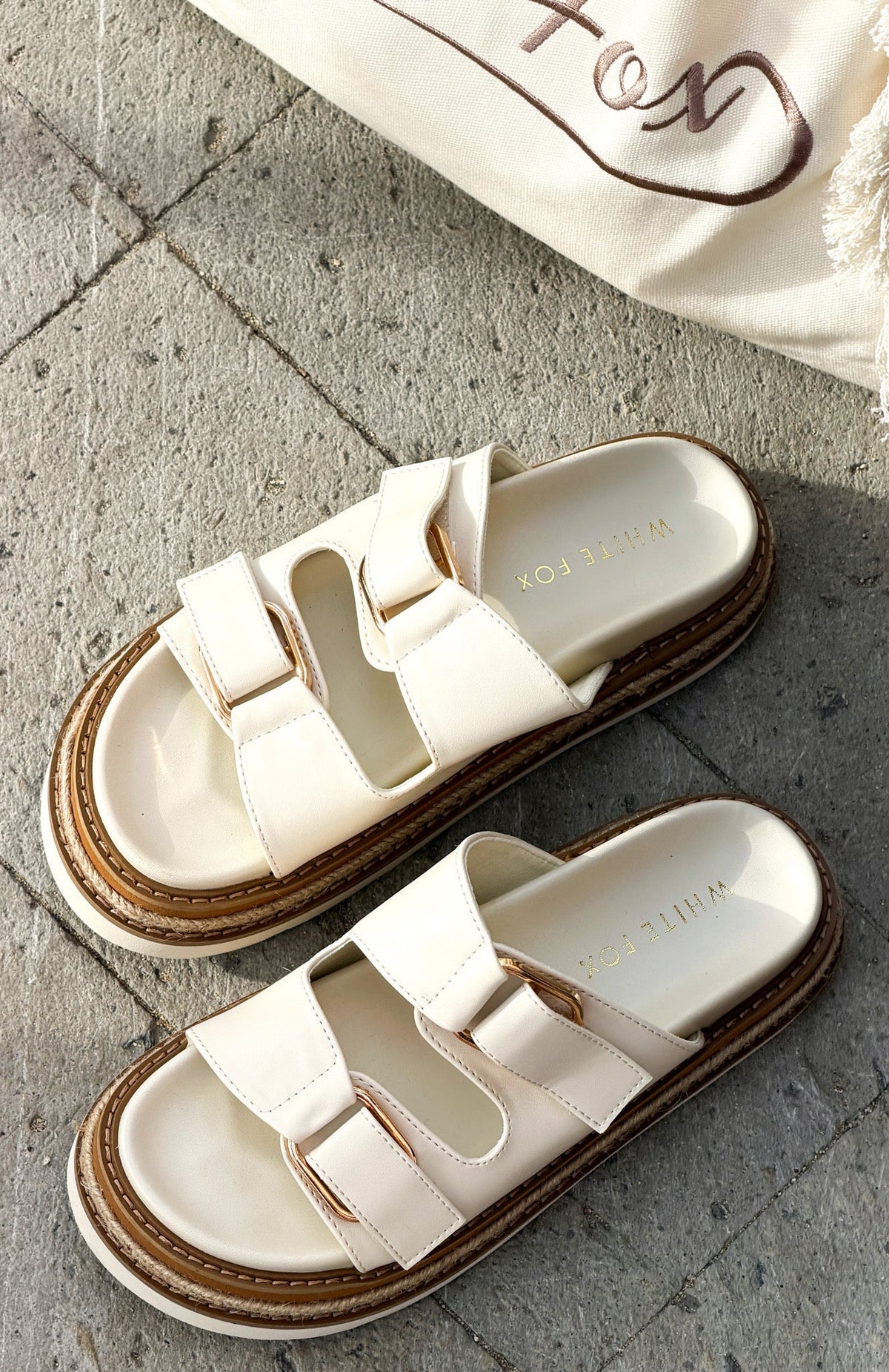 White Fox Rowan Flats Cream