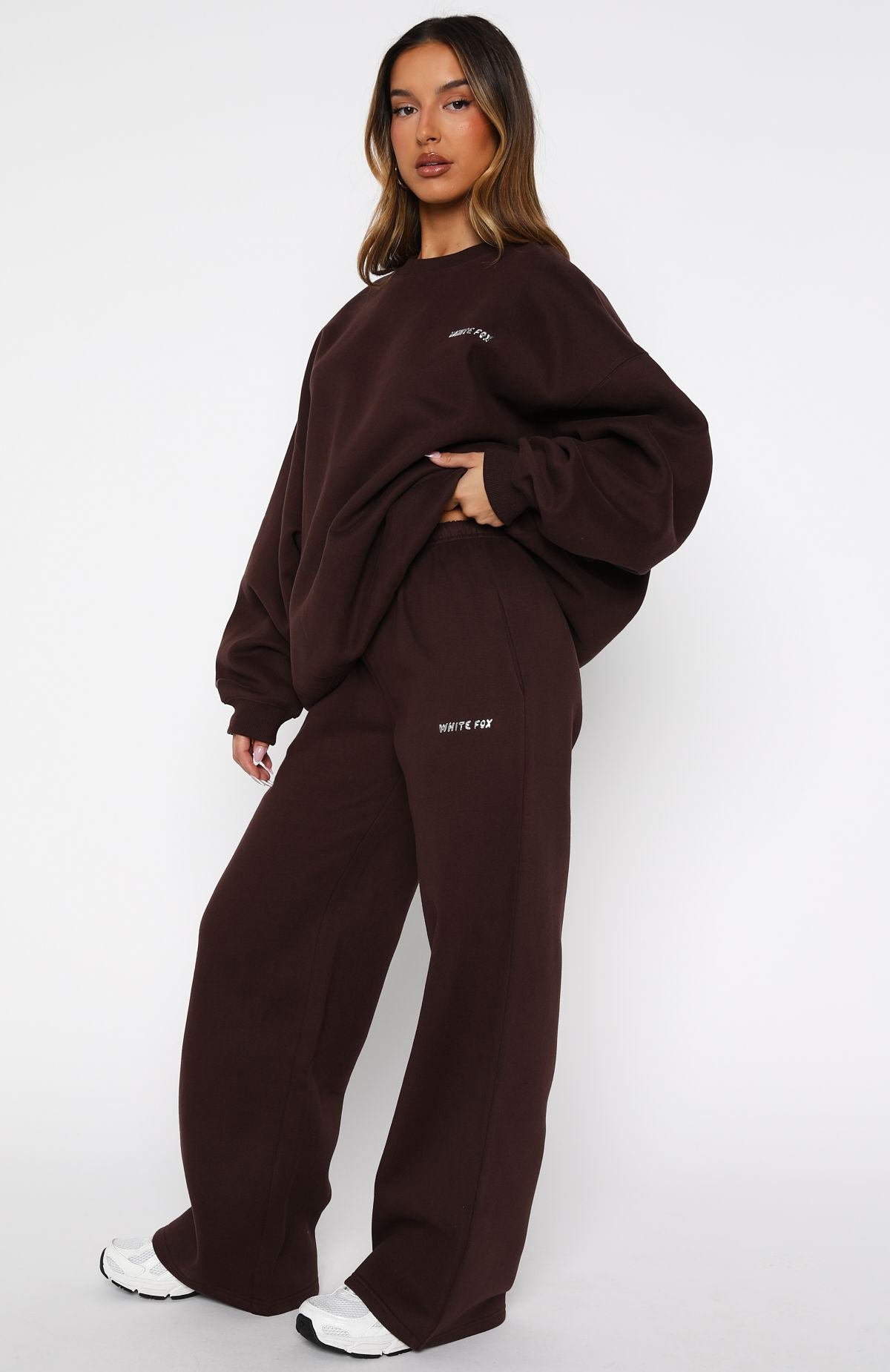 White Fox Test Drive Wide Leg Sweatpants Chocolate
