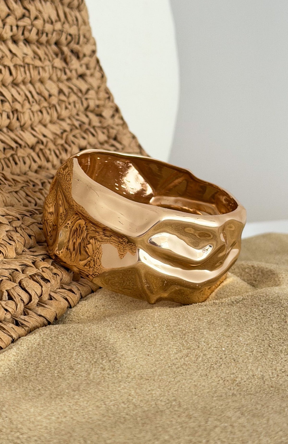 White Fox Damon Bracelet Gold