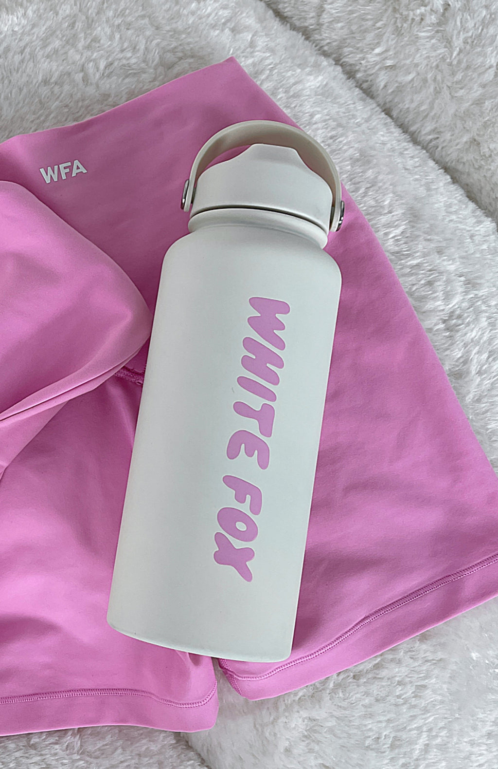 White Fox Staying Hydrated Drink Bottle Off 1L White/Pink