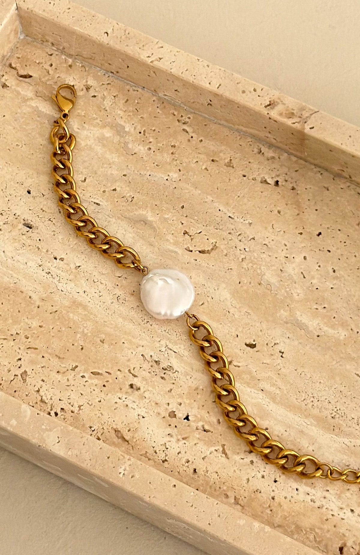 White Fox Lawson Bracelet Gold
