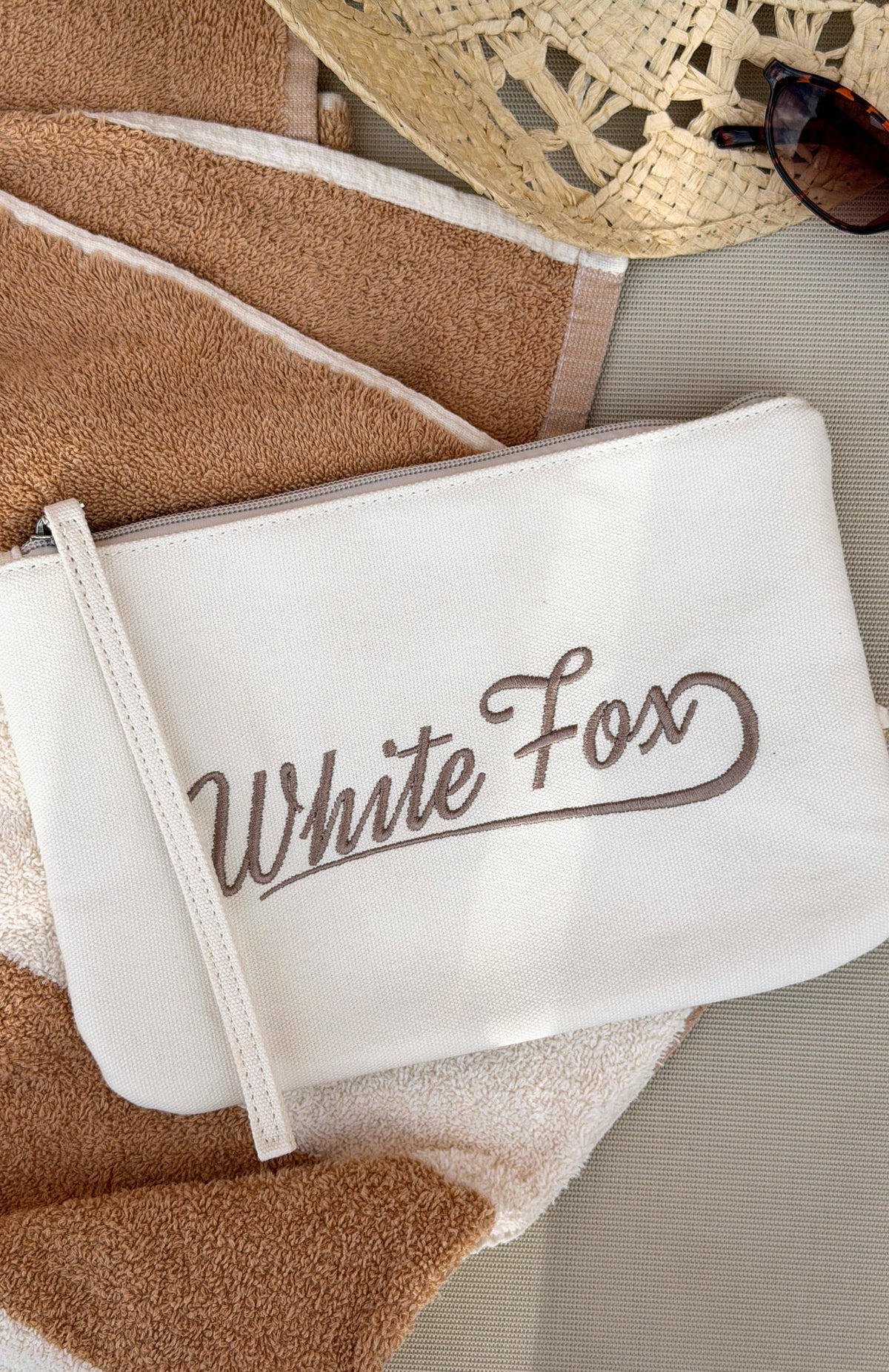 White Fox Addyson Beach Pouch Cream