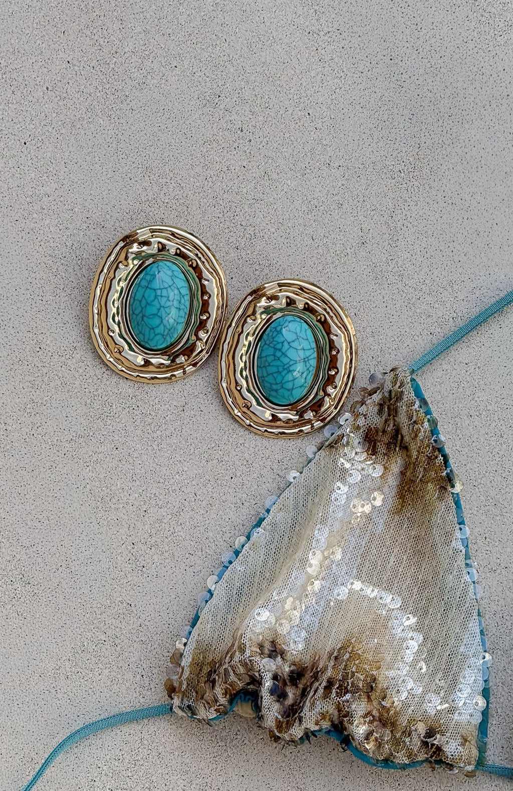 White Fox Ender Earrings Gold