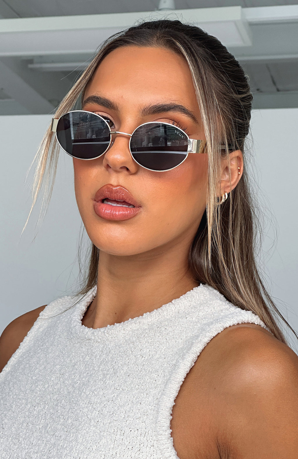 White Fox Oasis Sunglasses Gold/Black