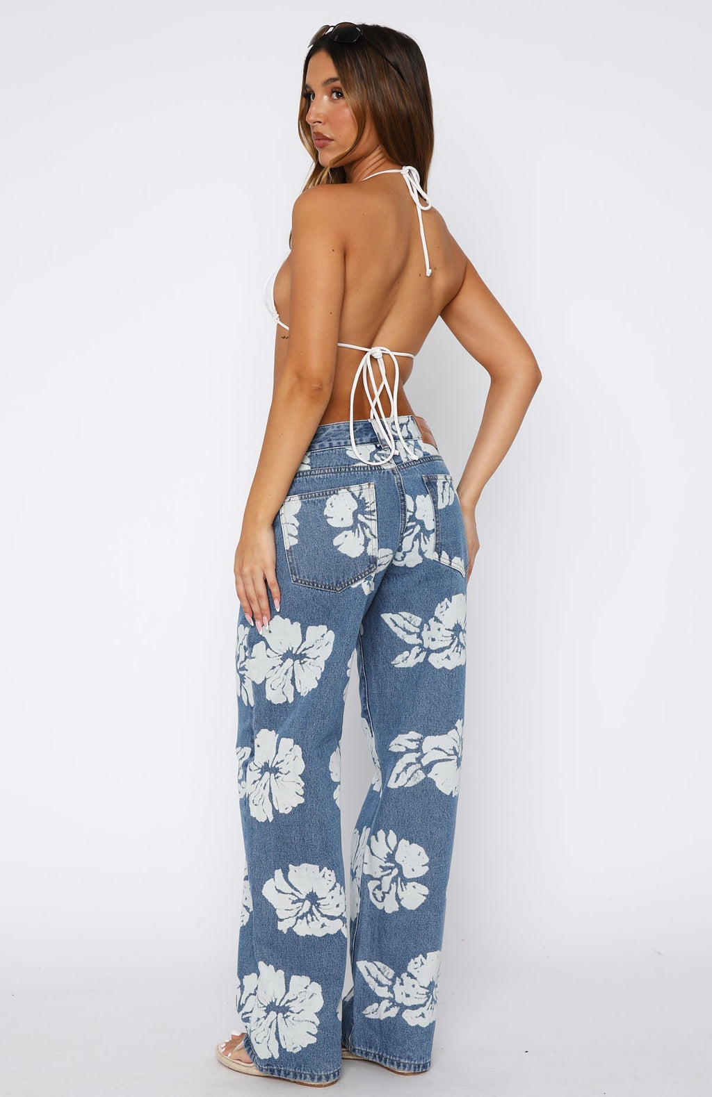 White Fox Jeanie Low Rise Wide Leg Jeans Flower Print