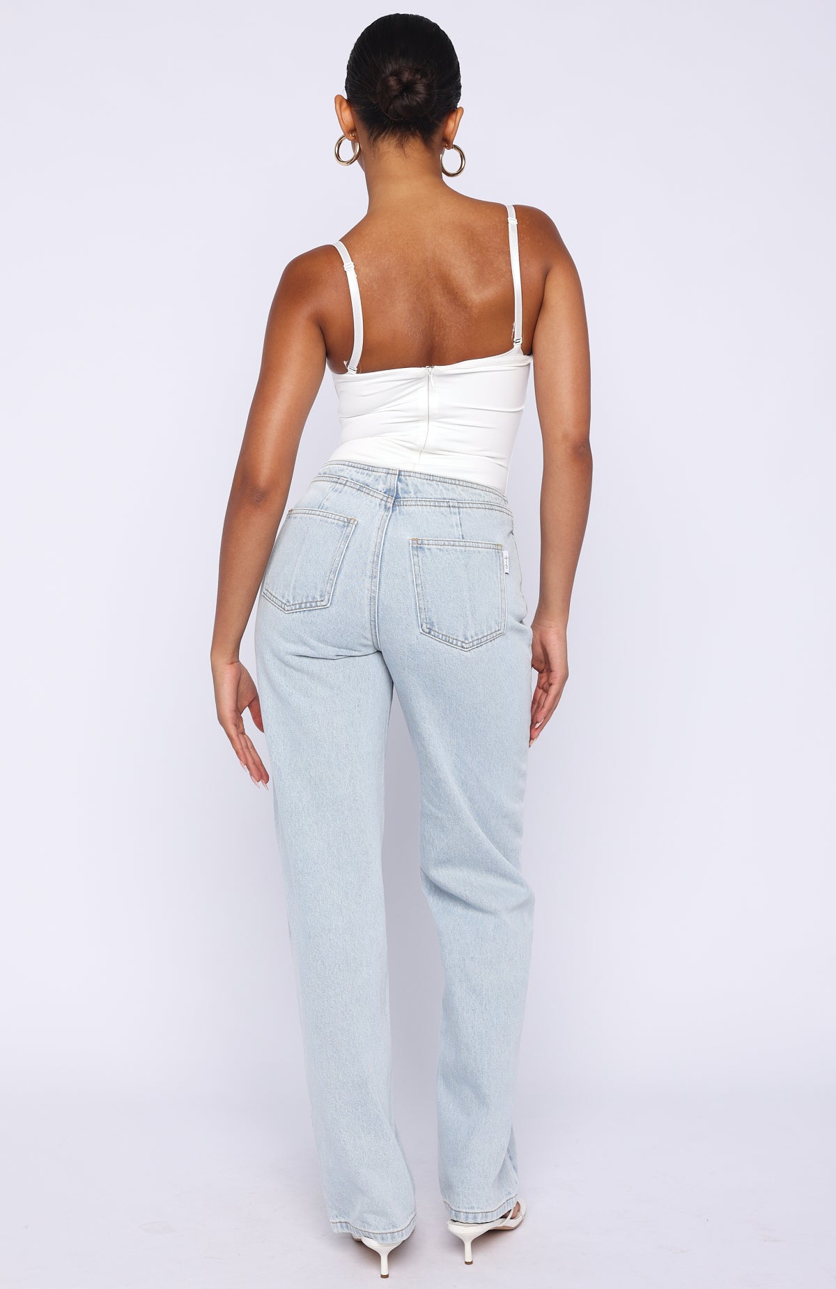 White Fox Overachieving Mid Rise Straight Leg Jeans Glacier Blue