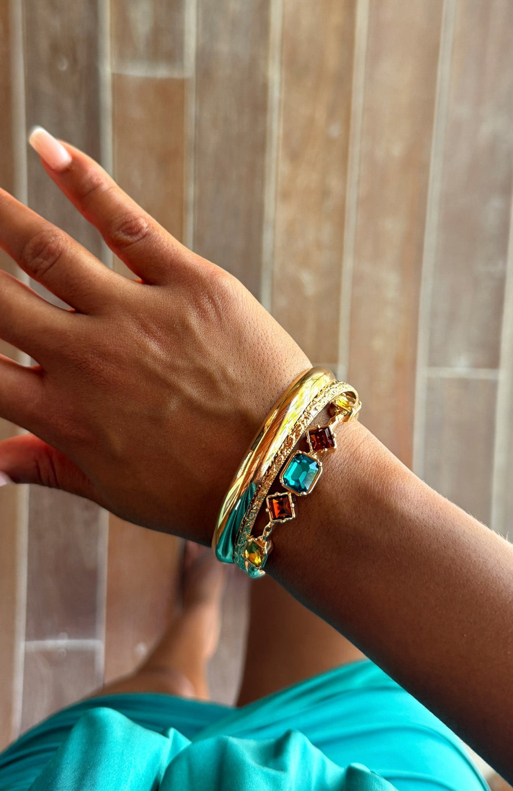 White Fox Terri Bracelet Set Gold