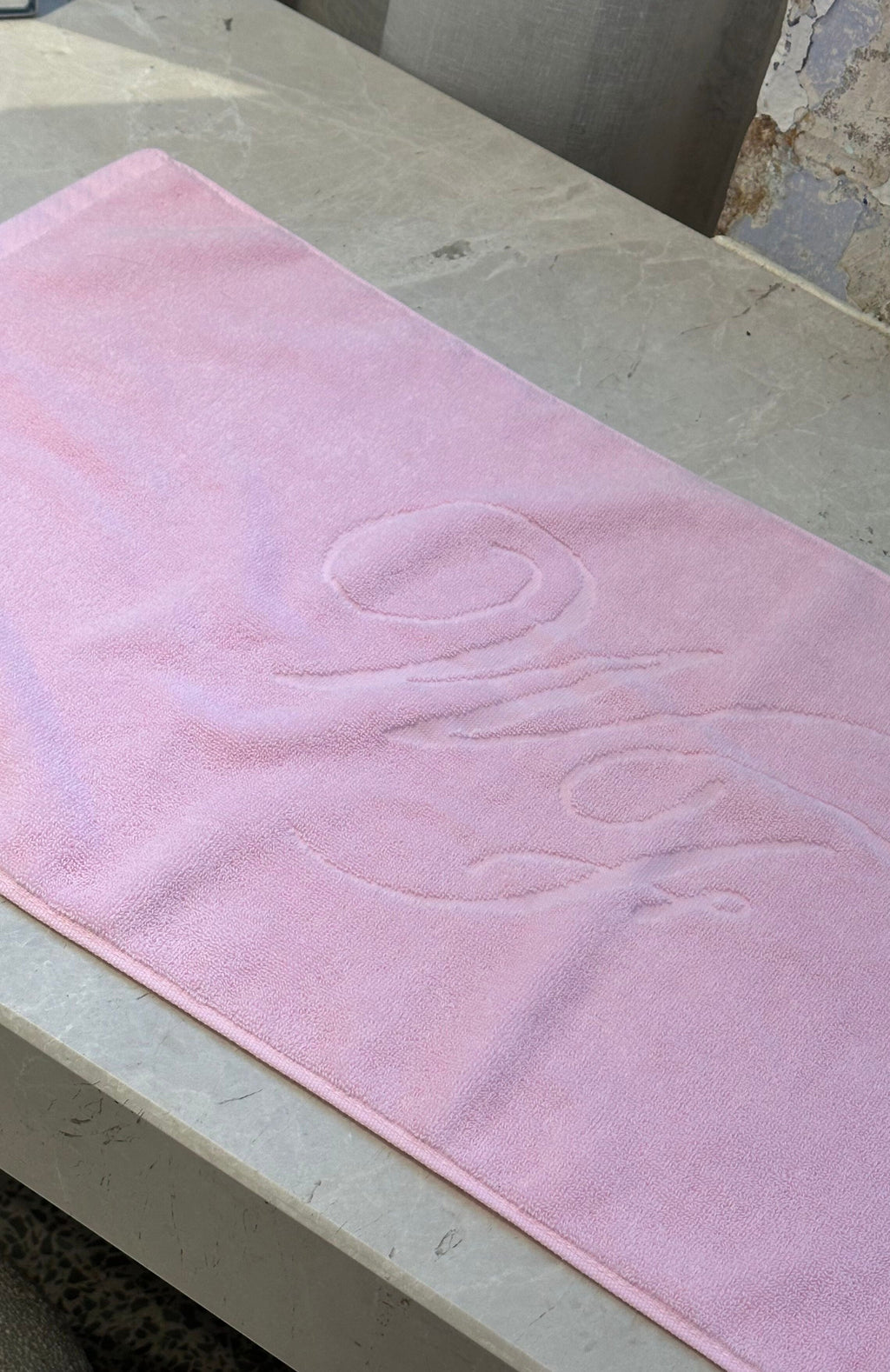 White Fox Feeling Fresh Gym Towel Baby Pink