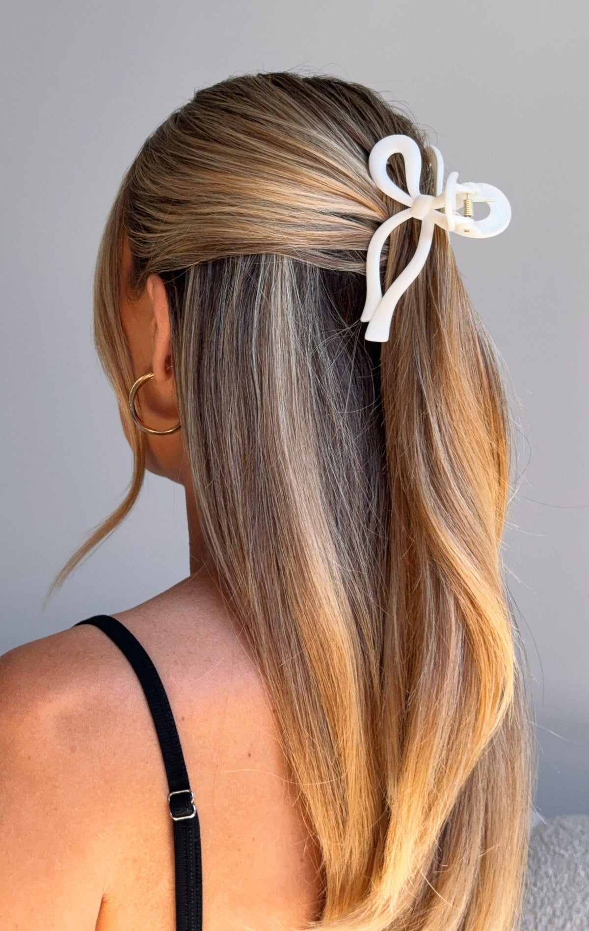 White Fox Milena Hair Clip Cream