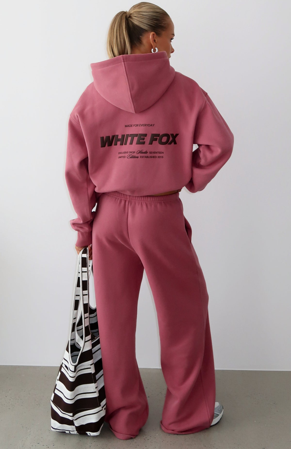 White Fox Studio 17 Tallulah Oversized Hoodie Dusty Plum