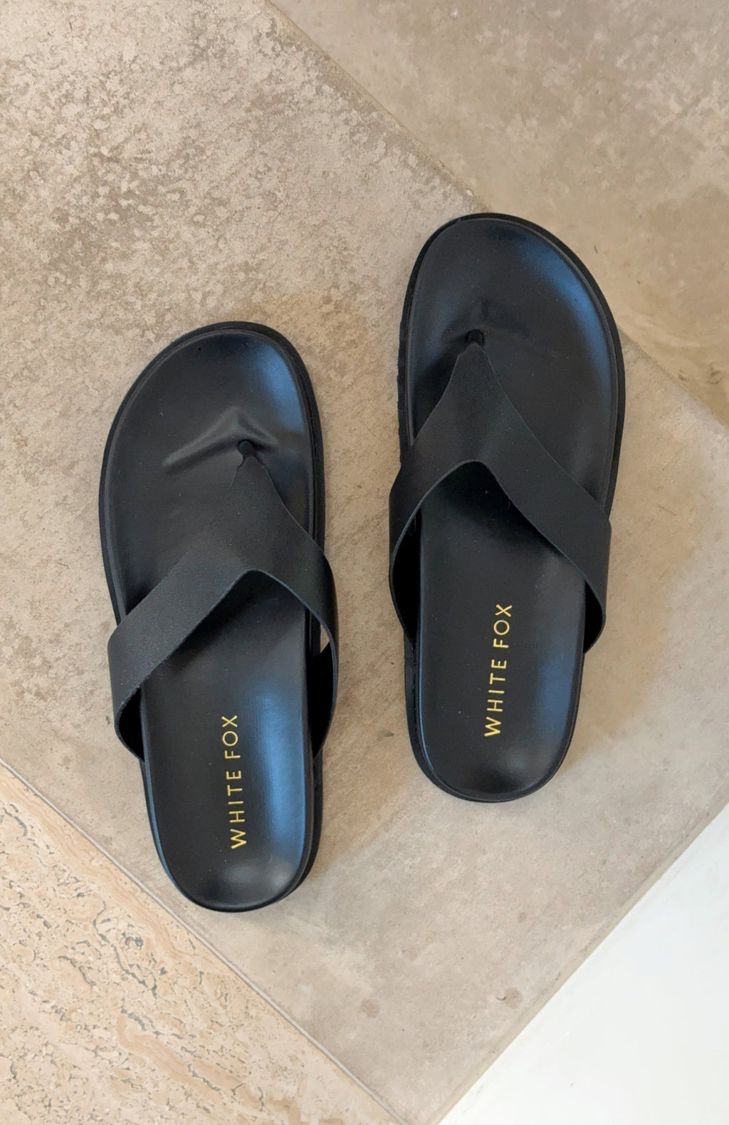 White Fox Leonato Thong Sandals Black