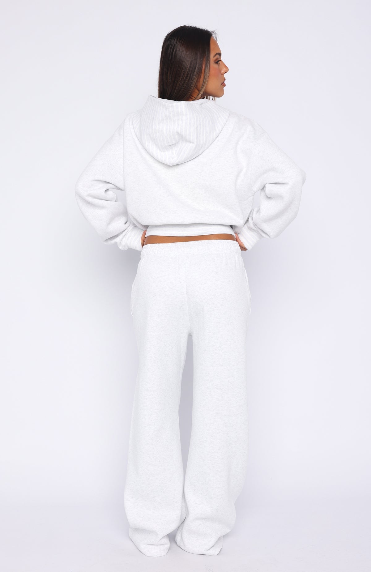 White Fox Verano Sixteen Lilia Wide Leg Sweatpants Grey Marle