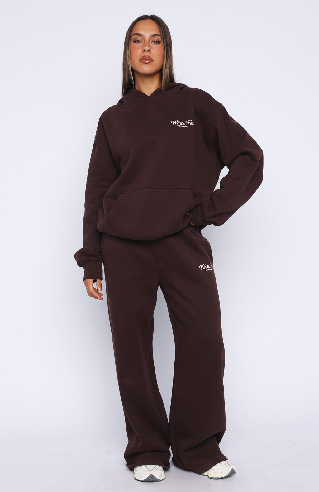 White Fox Verano Sixteen Lilia Wide Leg Sweatpants Chocolate