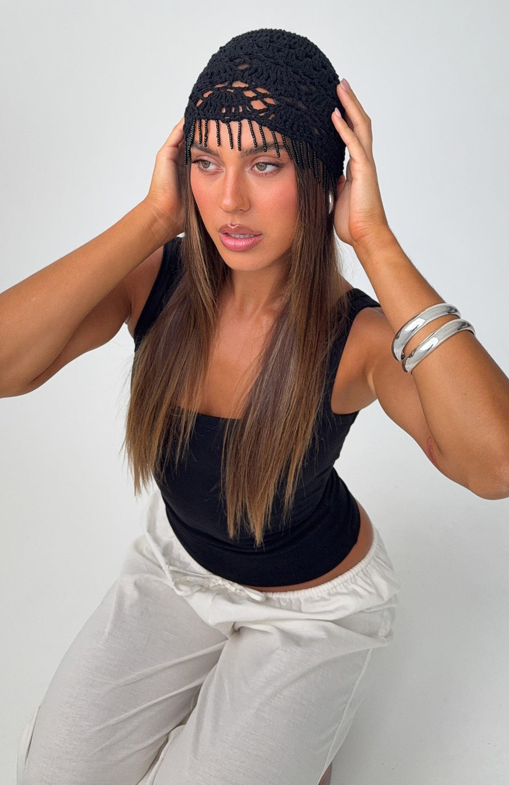 White Fox Maja Crochet Hat Black