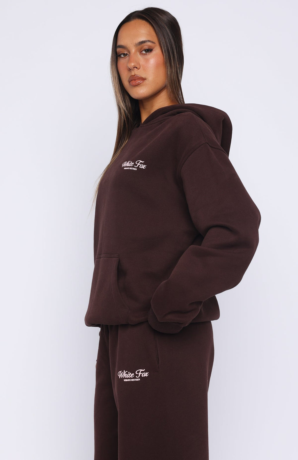 White Fox Verano Sixteen Lilia Oversized Hoodie Chocolate