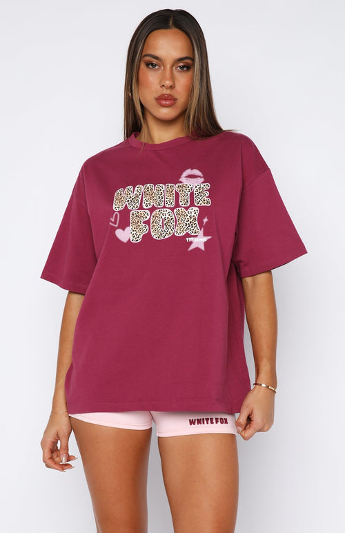 White Fox 11th Street She's So Lucky Oversized Tee Very Berry