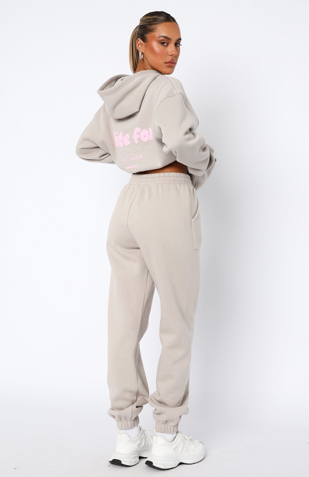 White Fox Era 8 Sweatpants Mooncake