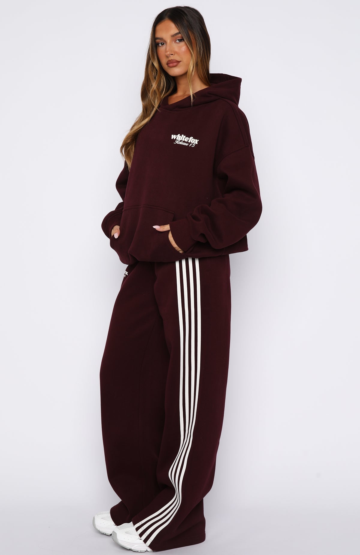 White Fox Release 15 Asalia Wide Leg Sweatpants Plum