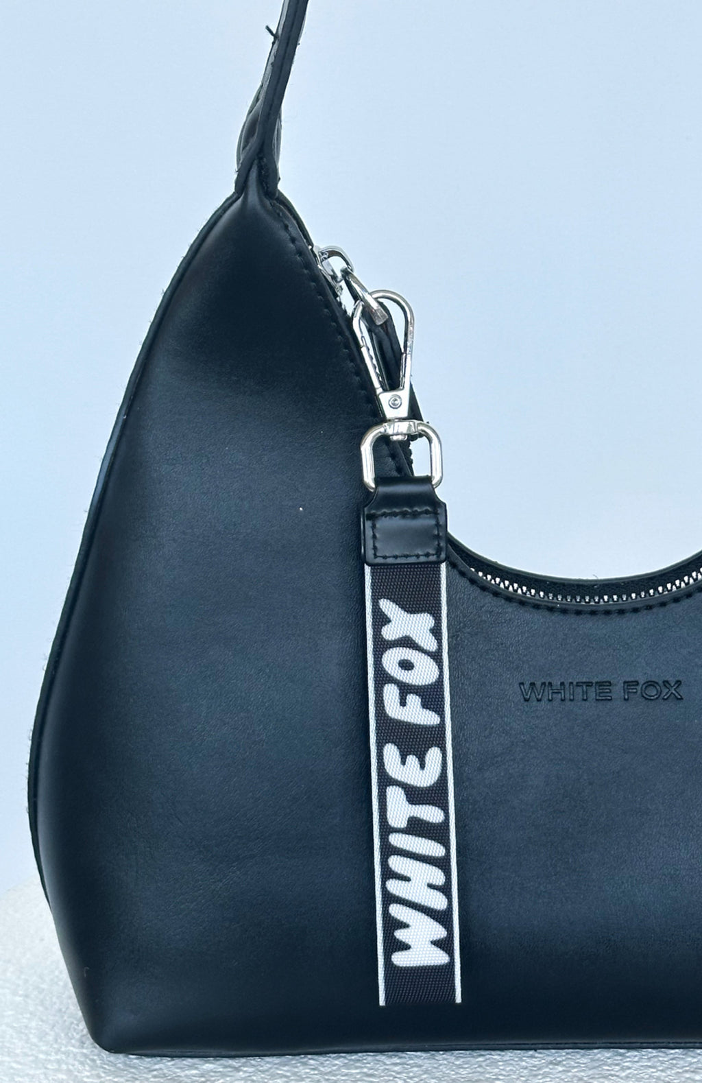 White Fox Next Level Strap Keychain Black/White