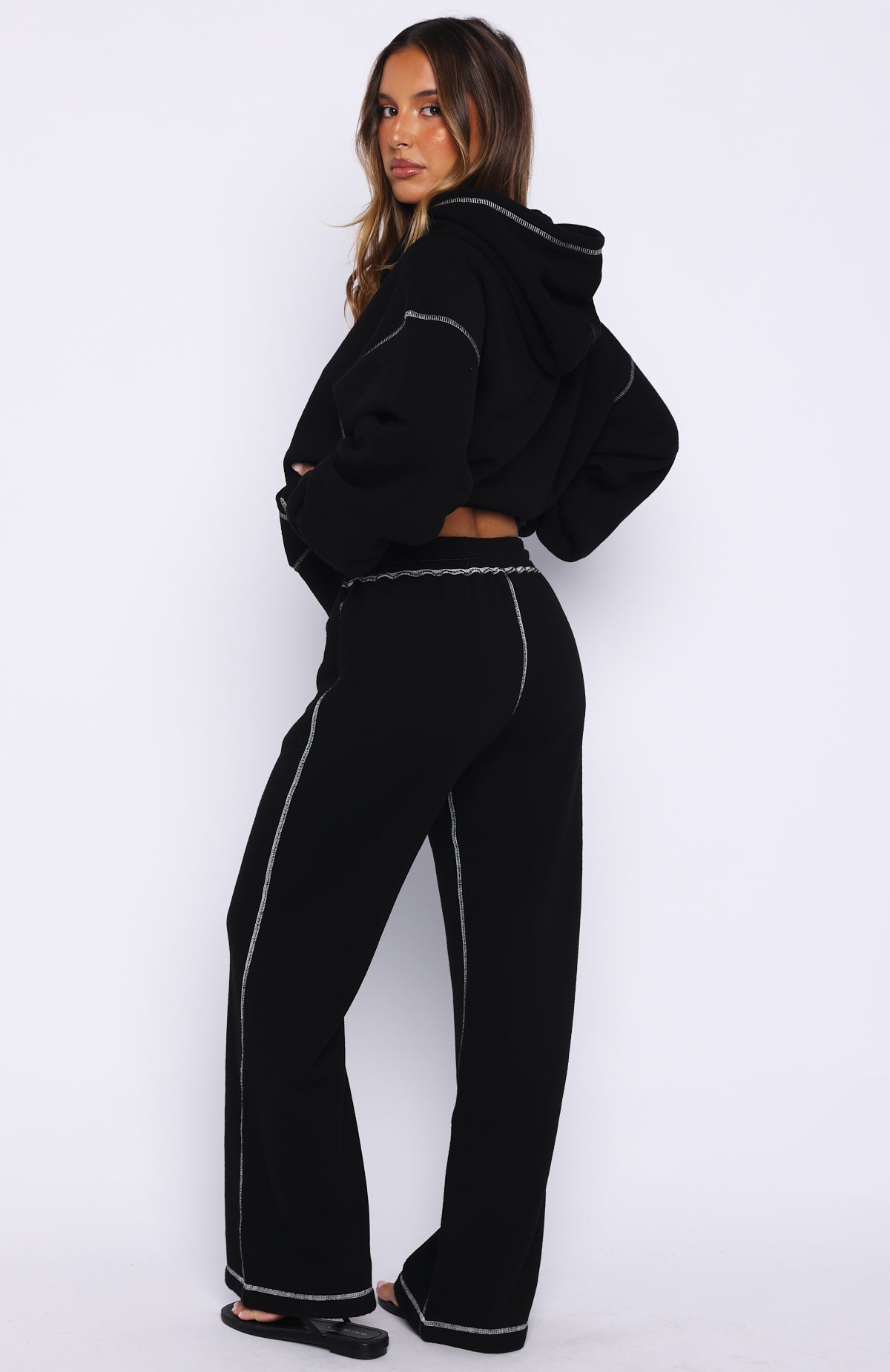 White Fox Flashing By Sweatpants Black