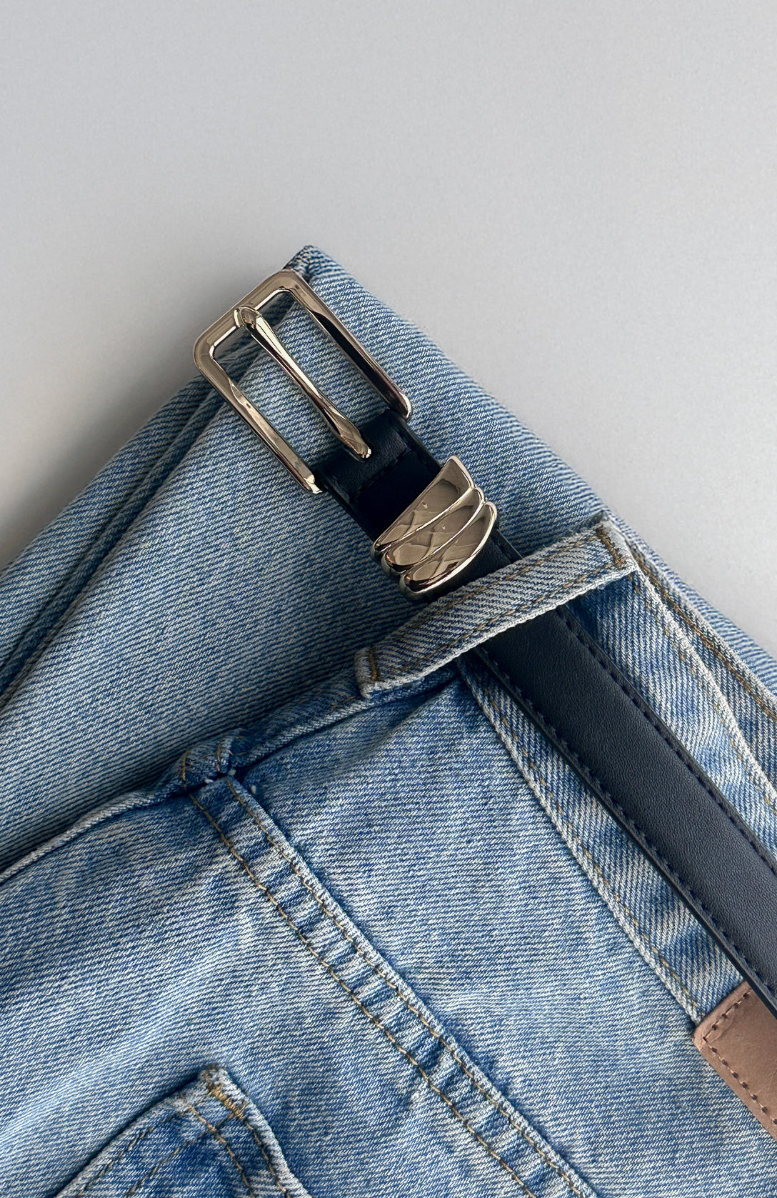 White Fox Hudson Belt Black/Gold