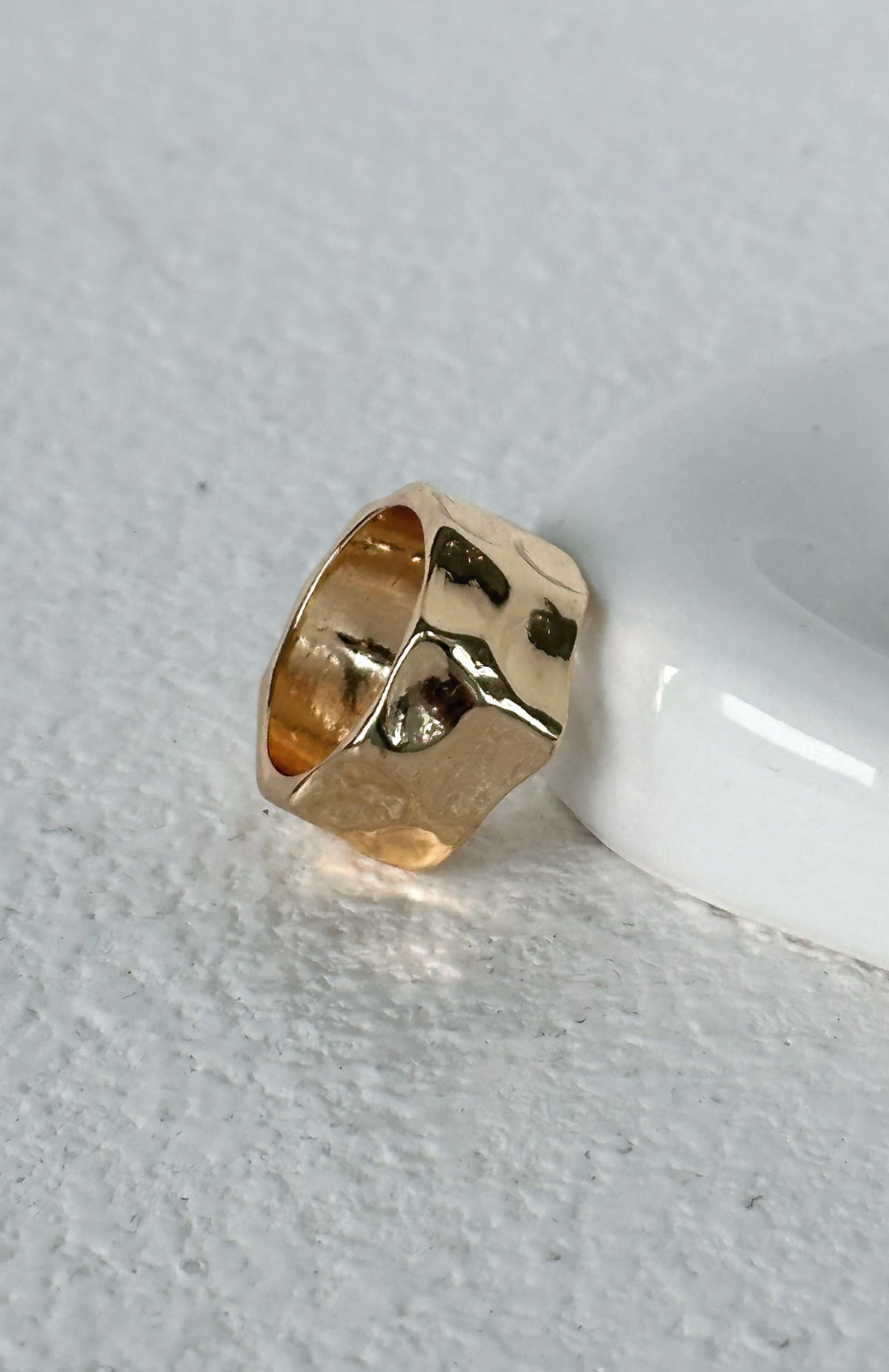 White Fox Jakov Ring Gold