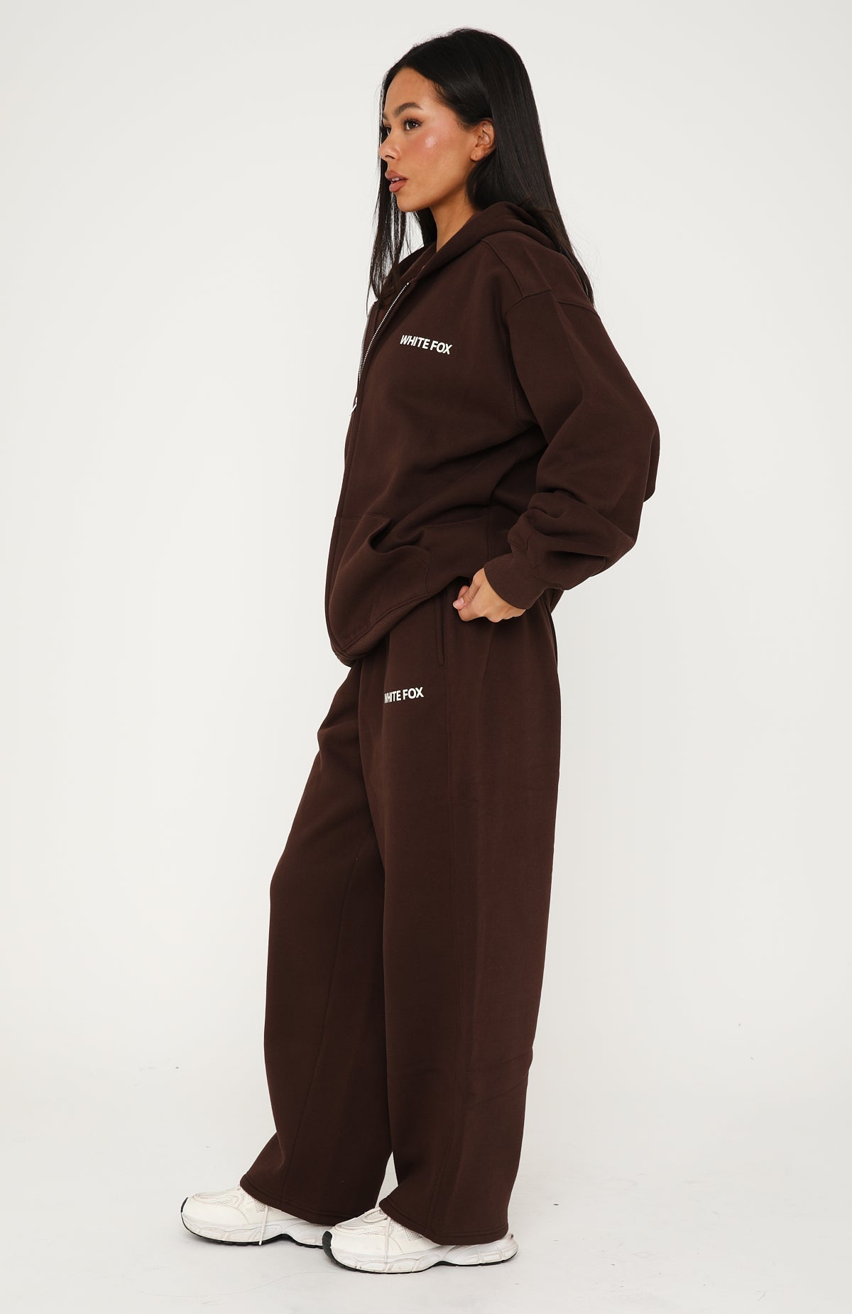 White Fox Core Classic Barrel Leg Sweatpants Chocolate