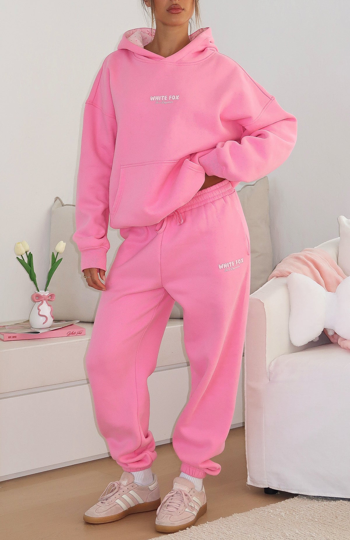 White Fox Daydreamers Nadia Sweatpants Bubblegum