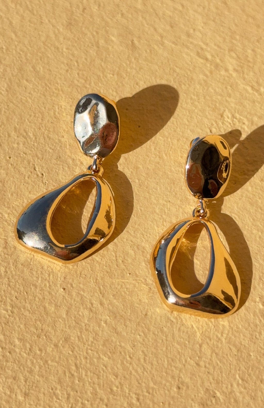 White Fox Dunja Earrings Gold