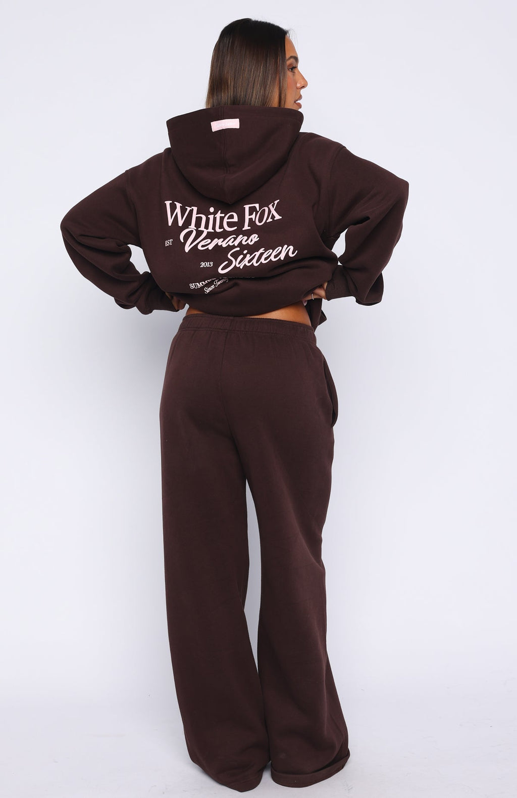 White Fox Verano Sixteen Lilia Wide Leg Sweatpants Chocolate