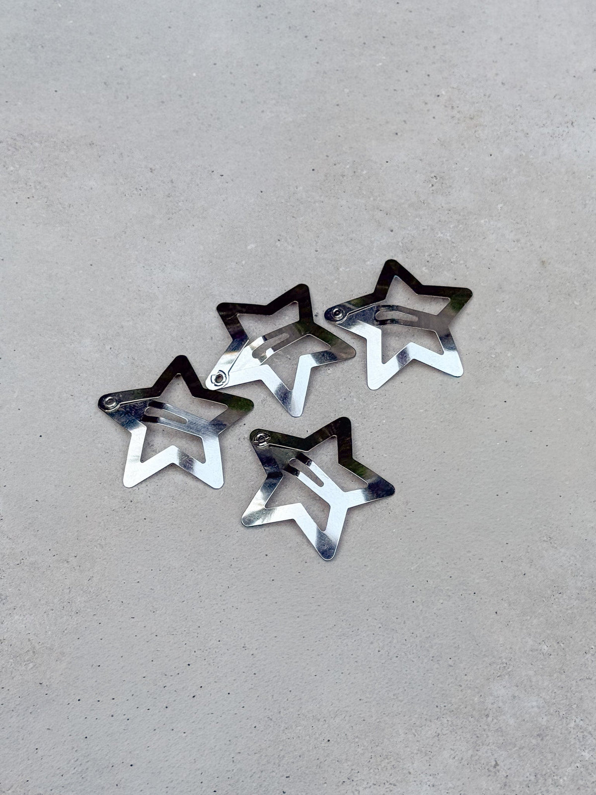 White Fox Axton 6 Pack Hair Clips Silver