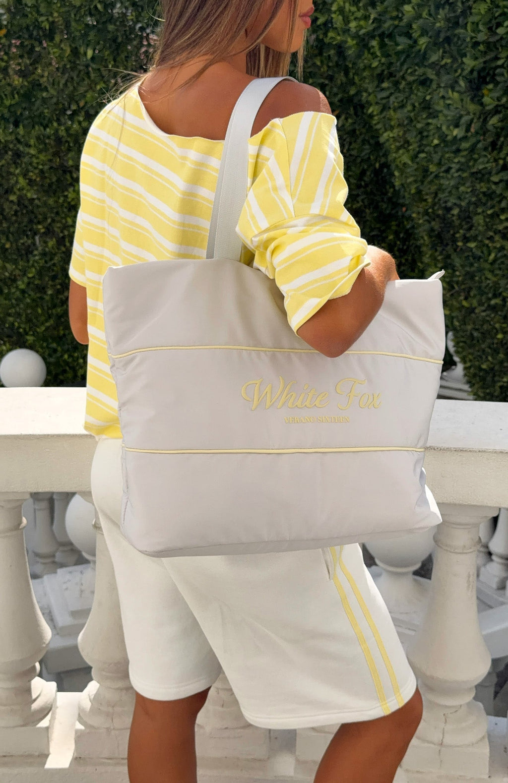 White Fox Verano Sixteen Magnolia Shoulder Bag Grey/Lemon