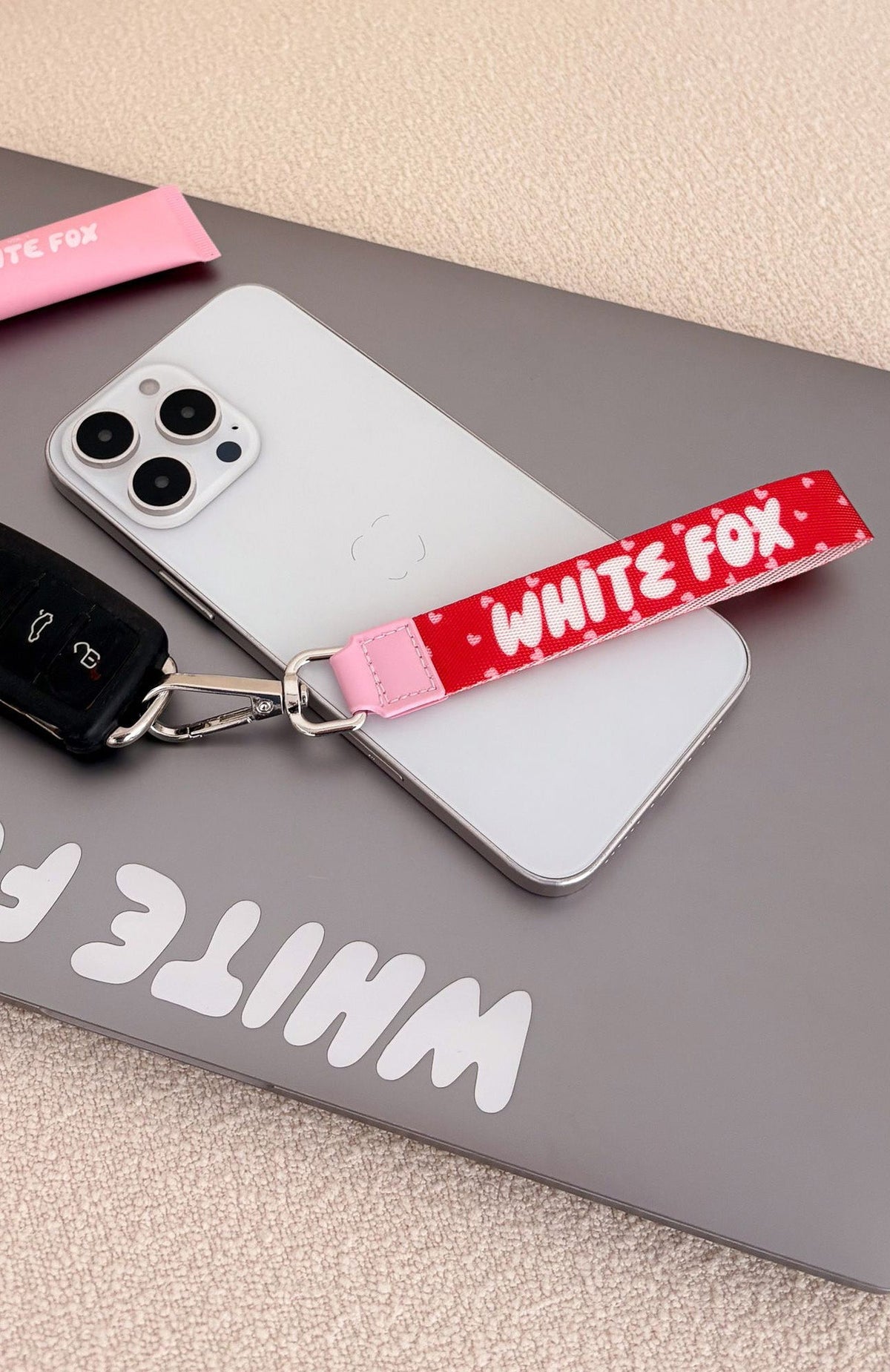 White Fox Standing Out Strap Keychain Red Hearts