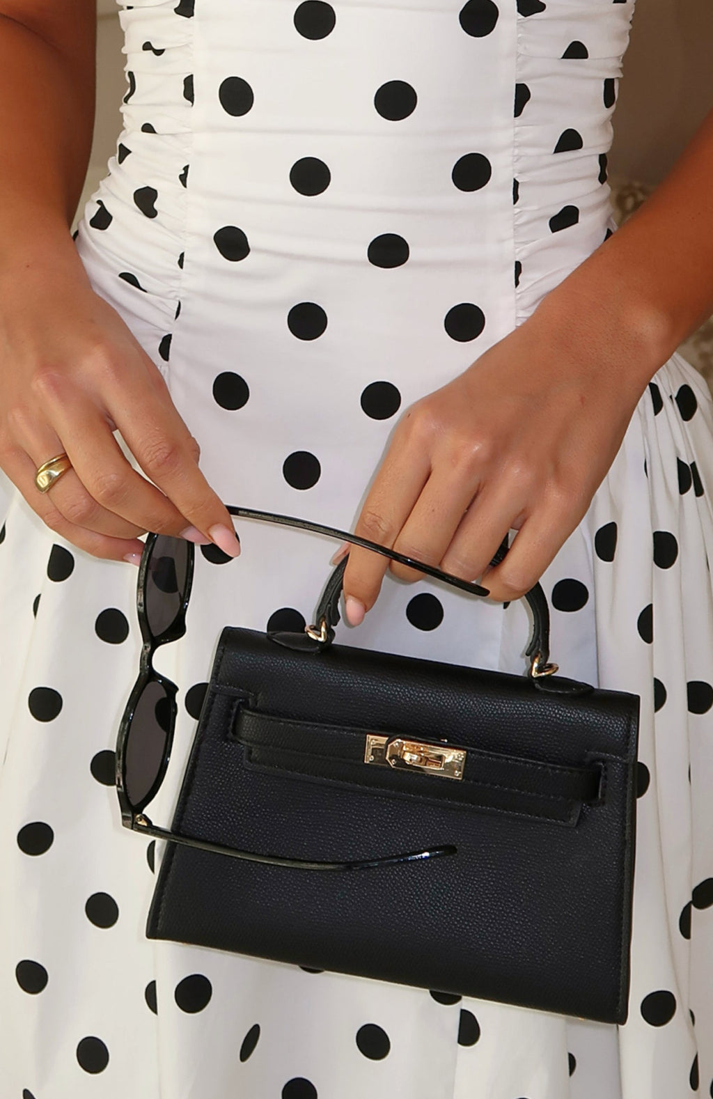 White Fox Hope Top Handle Bag Black