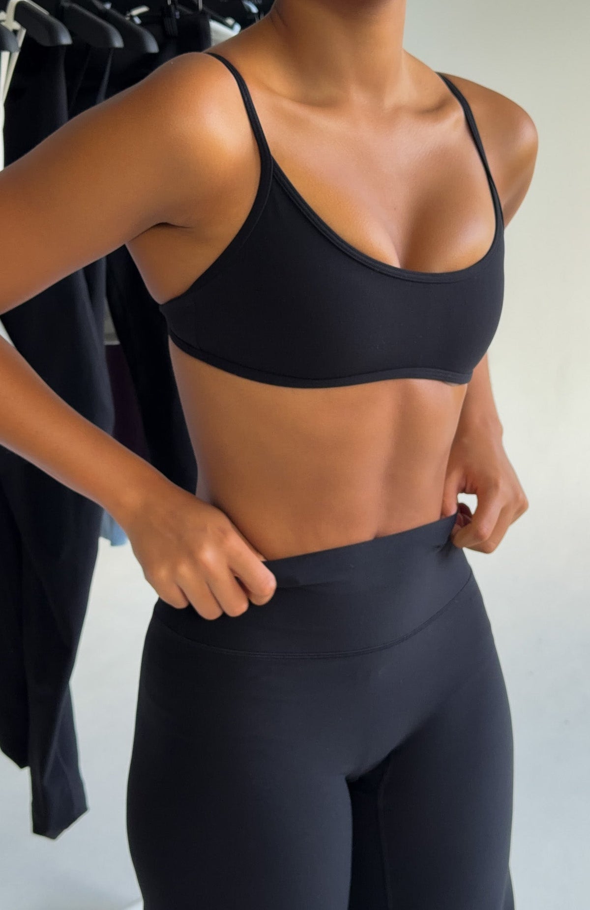 White Fox Blitz Sports Bra Black
